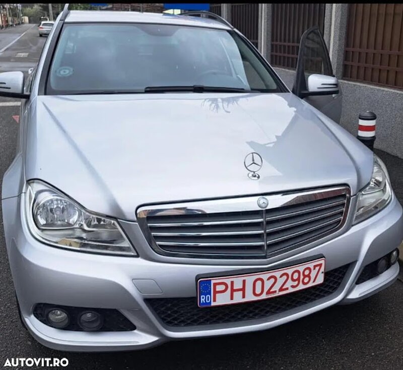 Mercedes-Benz C 220